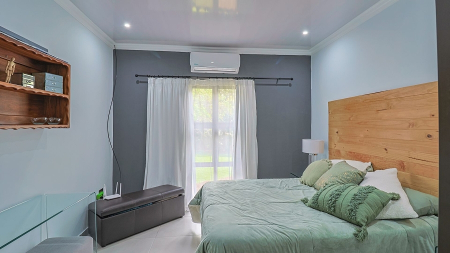 3 Bedroom Property for Sale in Safari Gardens North West